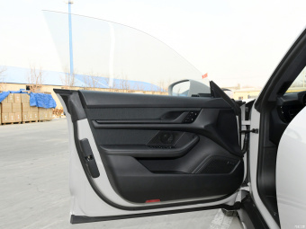 Porsche Taycan 4 Cross Turismo