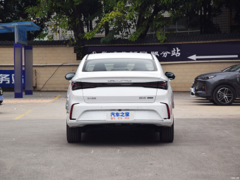 Beijing EU5 Plus Honor R500