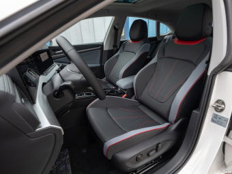 VW Lamando L Dazzling Hot 280TSI DSG