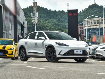 Arcfox α-S 525 Forest 175kW