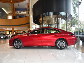 Lexus ES 200 Premium