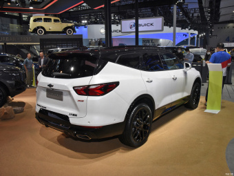 Chevrolet Blazer White Night 650T Mild Hybrid RS AWD 7 Seat