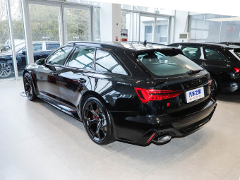Audi RS6 Avant 2025 4.0T Avant performance
