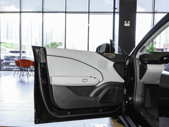 Zeekr 007 2025 AWD Intelligent Driving Edition 75kWh