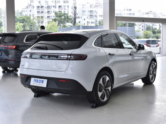 Aito M5 EV Standard