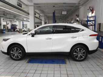 Toyota Harrier Deluxe 2.0L CVT