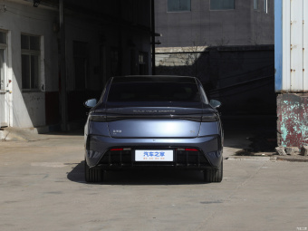 BYD Seal Premium 700КМ