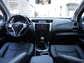 Nissan Terra Leading 2.5L XL MT 2WD