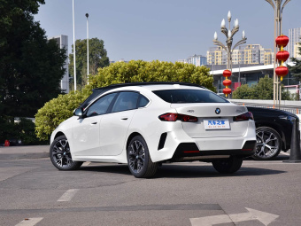 BMW 2 Series 2026 225L M Sport