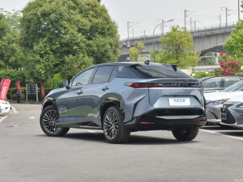 Lexus RZ 450e Lead AWD
