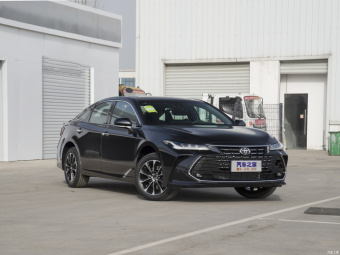 Toyota Avalon Deluxe 2.0L