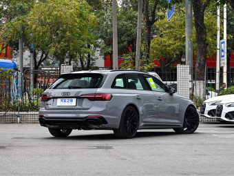 Audi RS4 Avant 2024 Sport Edition