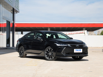 Toyota Avalon Progressive 2.5L