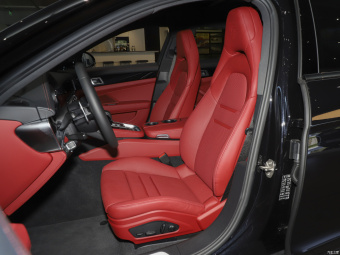 Porsche Panamera 4S