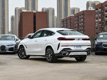 BMW X6 2023 xDrive30i M Sport