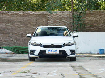 Honda Civic Dynamic 240TURBO CVT