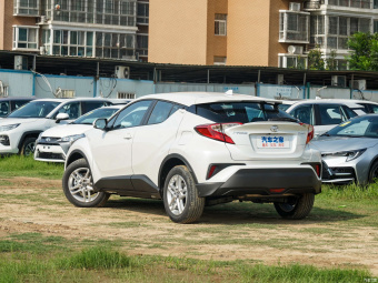 Toyota C-HR Leading 2.0L