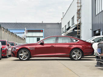 Genesis G80 Flagship