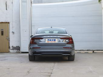 Volvo S60 T8 AWD Zhiya Sports
