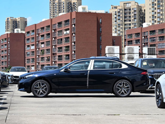 BMW i5 2026 eDrive 35L M Sport