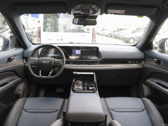 Ford Equator Sport Honor Plus EcoBoost 170