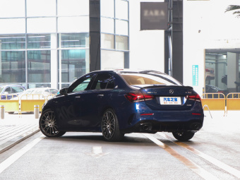 Mercedes-Benz A-Class 35 AML 4MATIC