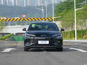 BYD Seal DM-i Premium 121KM