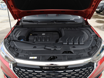 Beijing U5 Deluxe 1.5L 5MT