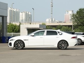 Jaguar XFL Elite Sport P250