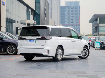Voyah Dreamer Excellent PHEV