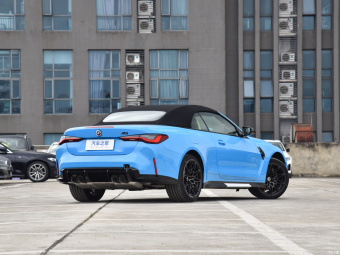 BMW M4 Cabrio  xDriveThunder Edition