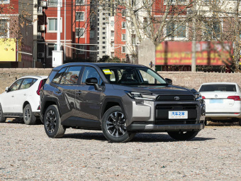 Toyota RAV4 2026 2.0L Two-Wheel Drive Luxury Edition