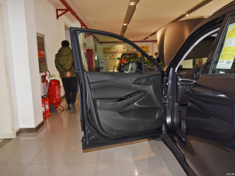 Chevrolet Orlando Brilliant Redline 530T Mild Hybrid 7 Seat