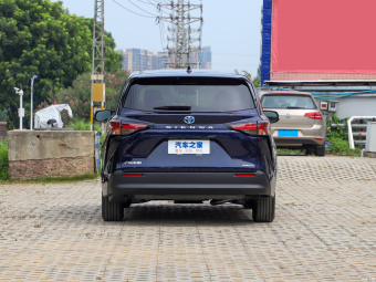 Toyota Sienna Hybrid Comfort 2.5L