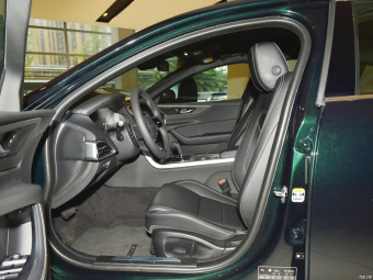 Jaguar XEL R-Dynamic Youth Sports P200