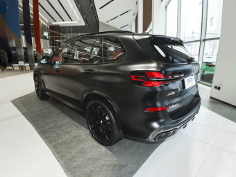 BMW X5 2026 xDrive 40Li Year of Horse Edition