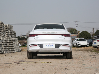 BYD Qin Plus DM-i Excellence 120КМ