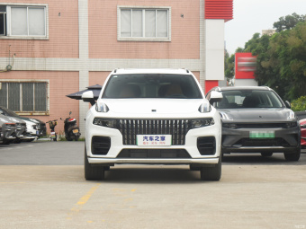 Lynk & Co 09 PHEV AM Voyage 2.0TD EM-P