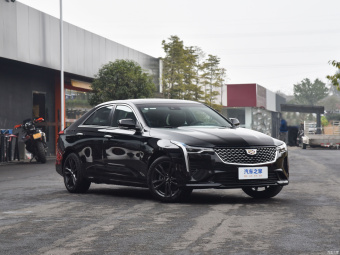 Cadillac CT4 Luxury 28T