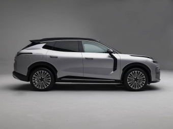 Lynk & Co 08 EM-P 2026 210 AWD Performance Ultra H7