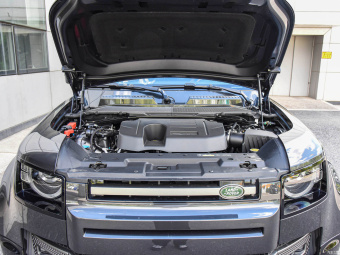 Land Rover Defender 110 X-Dynamic HSE P400