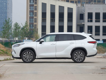 Toyota Highlander Hybrid 2024 2.5L Intelligent Electric Hybrid Dual Engine Four-Wheel Drive Supreme Edition 7-Seater