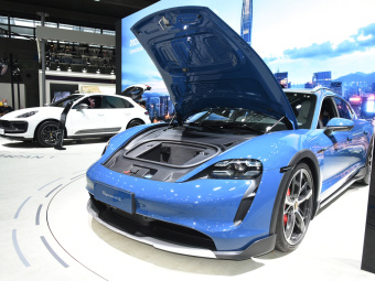 Porsche Taycan 4S Cross Turismo