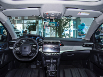 Peugeot 408 Shine 1.6T