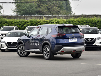 Nissan X-Trail Premium VC-Turbo 300 CVT 4WD