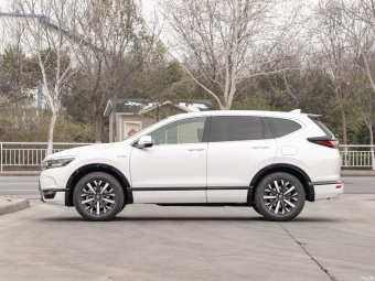 Honda Breeze Sport Hybrid Premium 2.0L