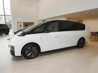 Li Auto MEGA 2025 Ultra Smart New Edition