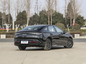 BYD Seal DM-i Elite 121KM