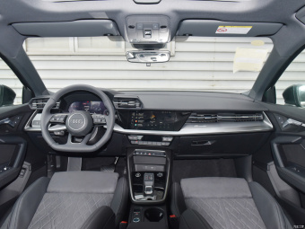 Audi A3L Limousine Dynamic Luxury 35 TFSI