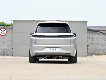 Li Auto L8 2025 Max Intelligent Renewal Edition